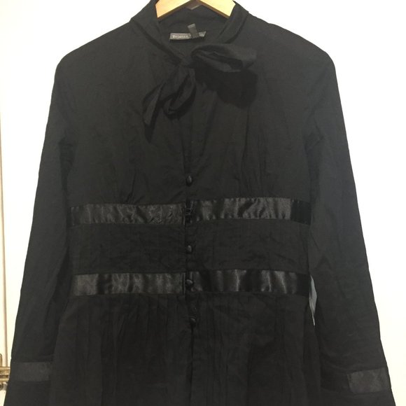 TRISTAN & ISEUT LIGHTWEIGHT BLOUSES SIZE L - Picture 1 of 6